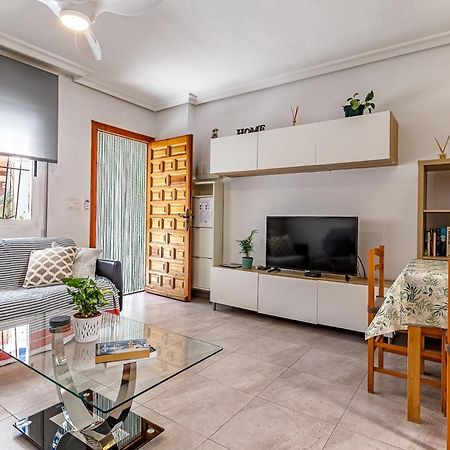 Casa Jansiver - 450M De La Playa, Centrica Pero Tranquila Лос Алказарес Экстерьер фото
